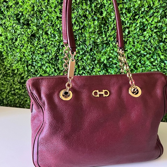 Salvatore Ferragamo Leather Shoulder Bag -
Burgundy - Picture 6 of 10
